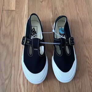 New Vans Mary Jane Style 93 Shoe Size 6 Women
